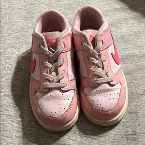 Pink Nike dunk girls 10c